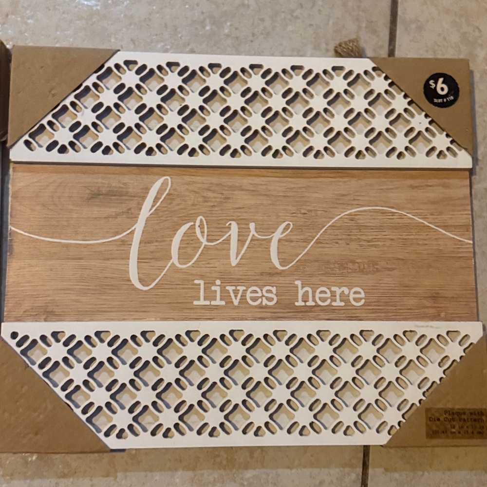Home decor - Picture 3 of 6